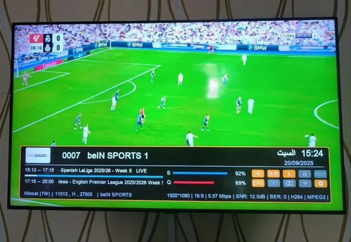 Match de football en Full HD sur la TV